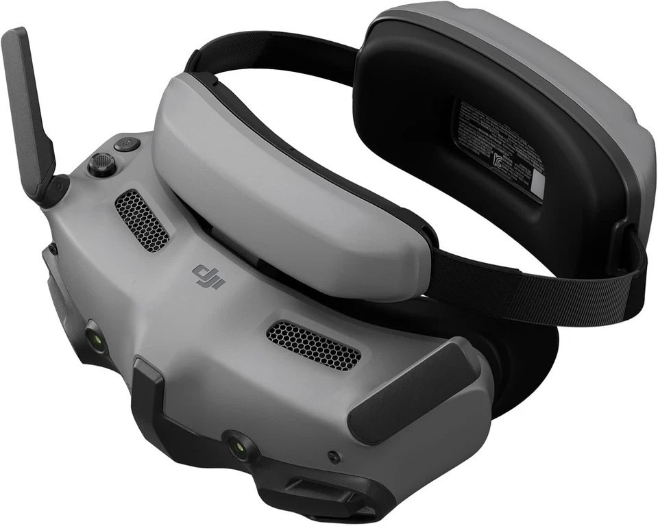 DJI Goggles 3, FPV Goggles with Stunning Micro-OLED Screens, Immersive Flight Experience, O4 HD Video Transmission, Adjustable Diopters, Wireless Streaming, Drone Goggles with Real View PiP - Image 3