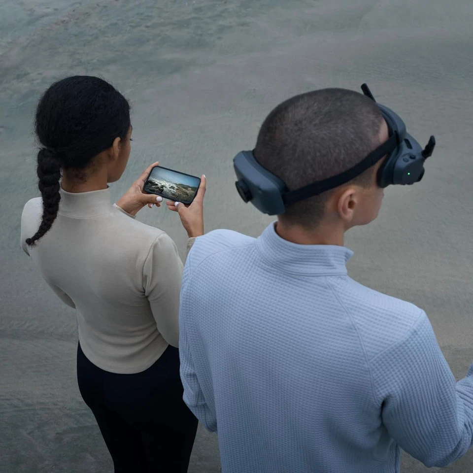 DJI Goggles 3, FPV Goggles with Stunning Micro-OLED Screens, Immersive Flight Experience, O4 HD Video Transmission, Adjustable Diopters, Wireless Streaming, Drone Goggles with Real View PiP - Image 8